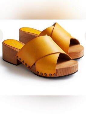 Women’s Yellow Leather Crossband Clog Mules